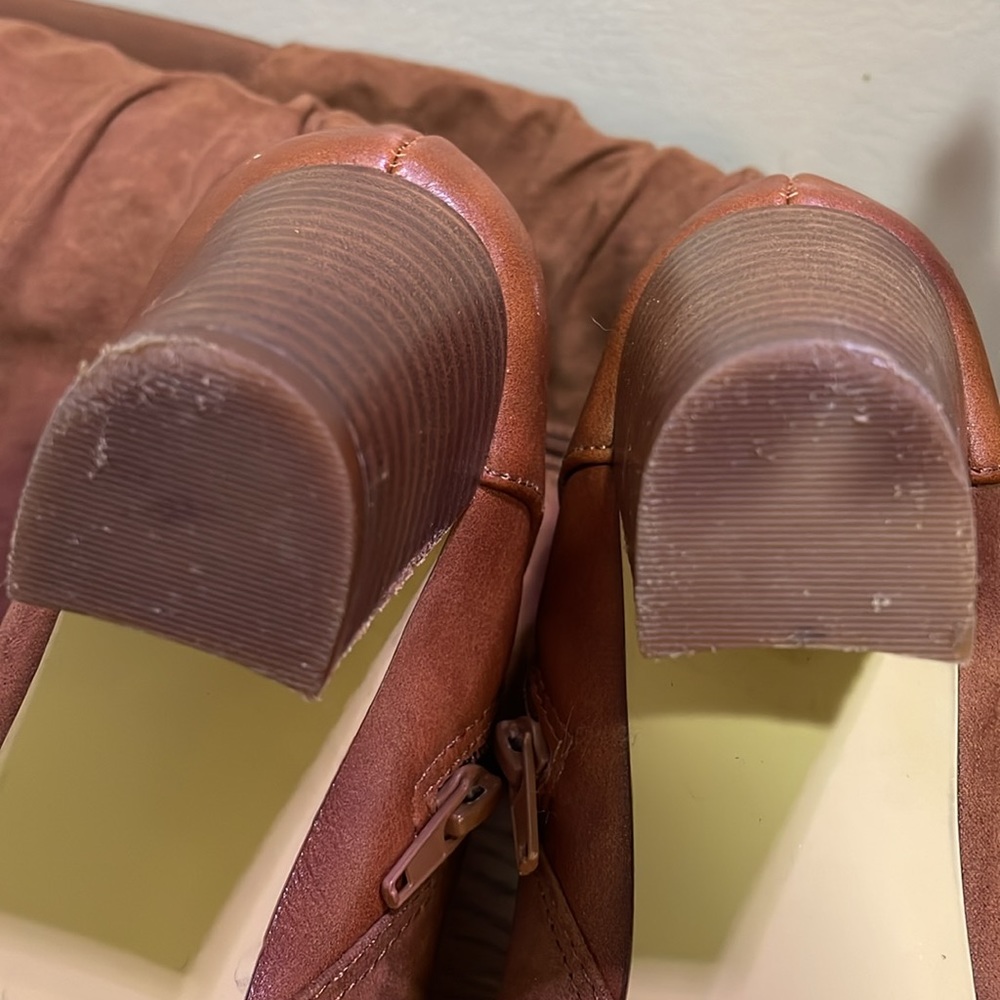🎉 8 w/WIDE CALF tall faux leather tobacco colored - Picture 11 of 14